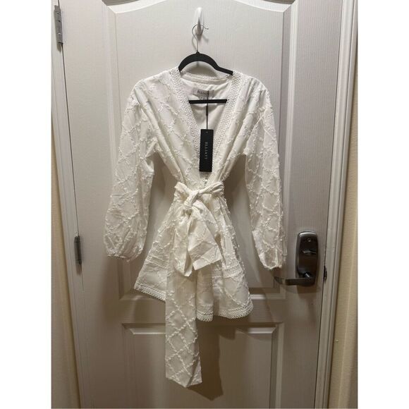 ELLIATT Iris Long Sleeve Mini Dress in White Bachelorette Bridal size S NWT - Picture 6 of 9